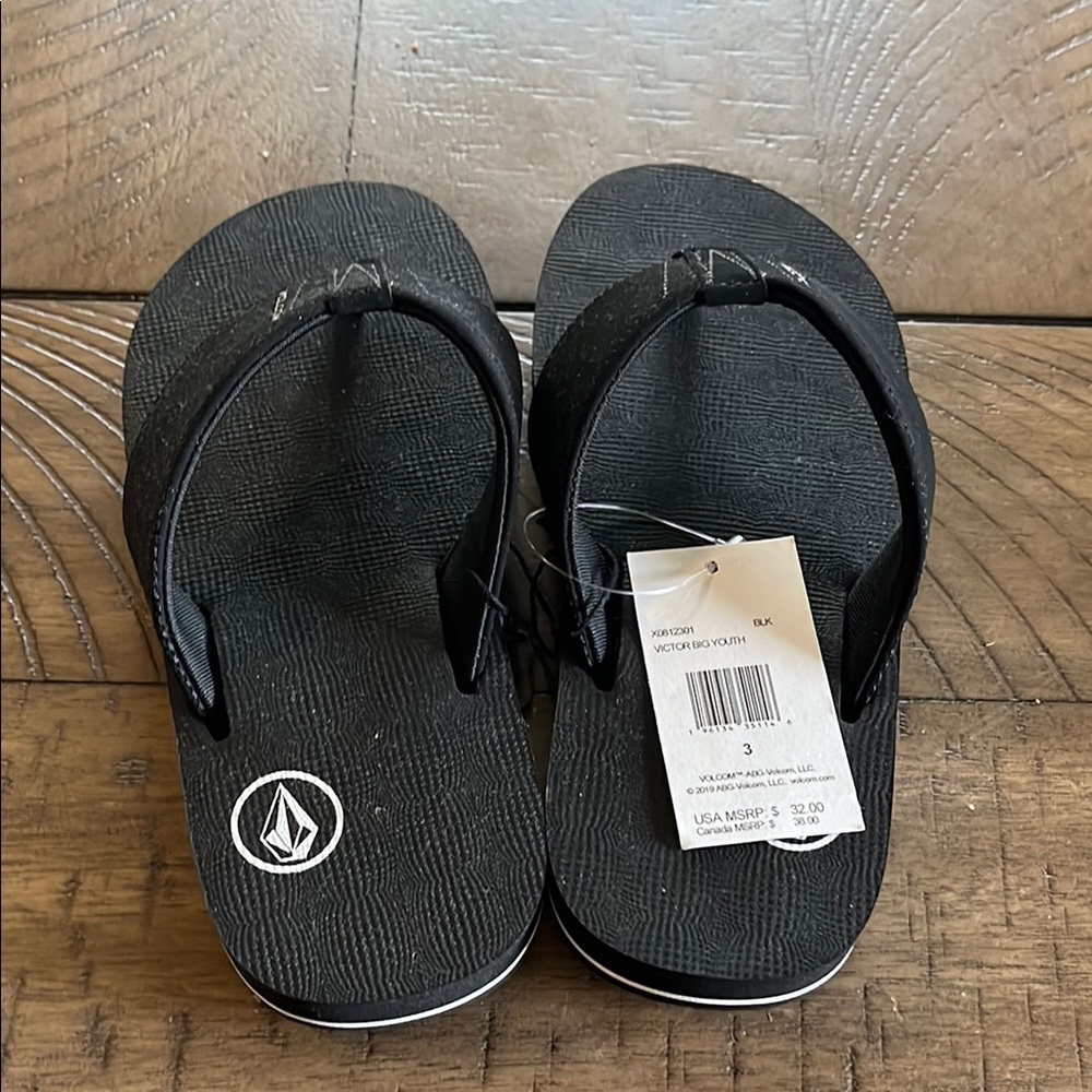 Volcom Black Textured Sandals